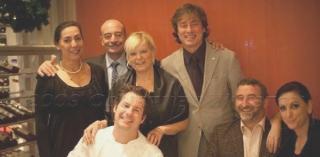 A sinistra Elena con lo staff di Le Cirque