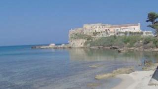 Una veduta dell’isola di Pianosa sulla quale molti servizi sono a rischio in vista della prossima estate