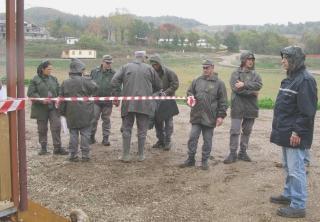 La forestale al Pantano durante il sequestro del villaggio new age Sotto, una ristrutturazione