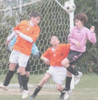 Giocatori della categoria esordienti in campo