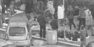Sequestri di false griffe agli abusivi