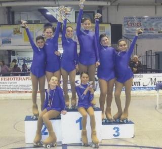 <b>GRUPPO.</b> Le premiate con i trofei 