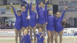 <b>GRUPPO.</b> Le premiate con i trofei