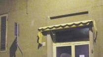<strong>SOTTO SEQUESTRO. </strong>Il fondo in via San Carlo sigillato dalle volanti della polizia Un tunisino è finito in manette