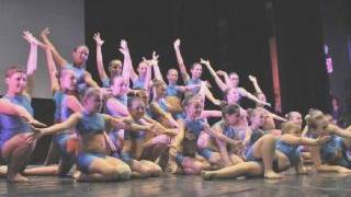 Giovani allieve della scuola di danza Sabor de Cuba di Rosignano