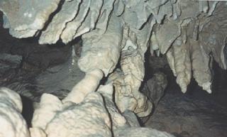 <b>GROTTE DI EQUI.</b> Inaugurato un nuovo percorso Unottima idea per trascorrere la giornata di Pasqua 