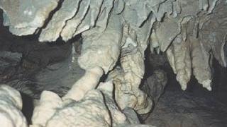 <b>GROTTE DI EQUI.</b> Inaugurato un nuovo percorso Un’ottima idea per trascorrere la giornata di Pasqua