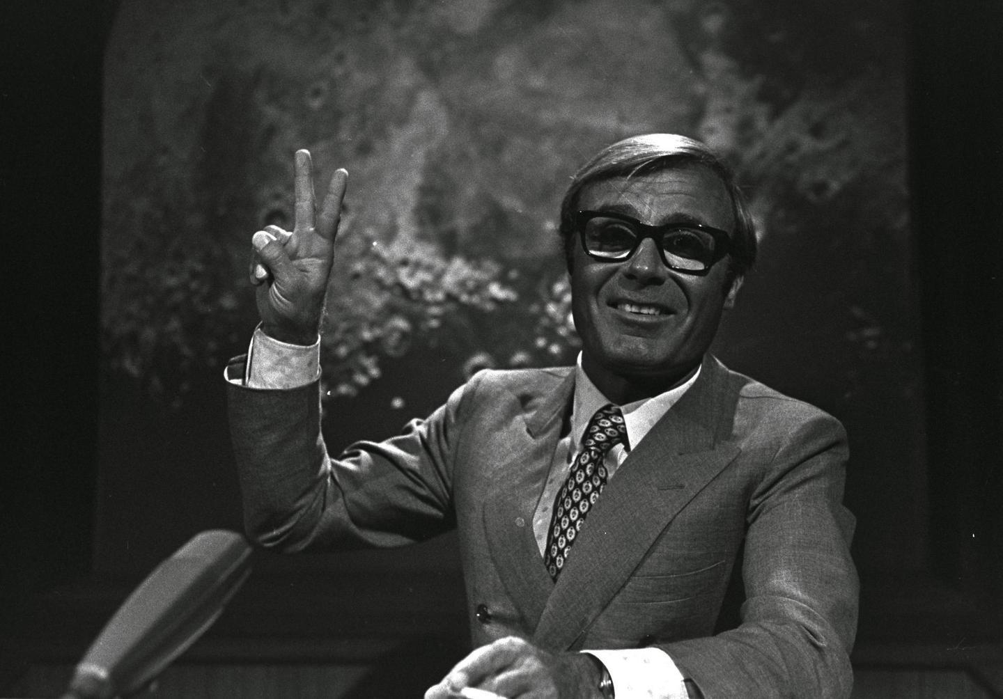 Tito Stagno negli studi Rai durante la diretta sull'allunaggio: era il 20 luglio 1969