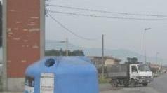 Rifiuti in via di Bientina