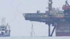 Offshore: «Lavori troppo vicini all'estate». «Macché, sono finiti»