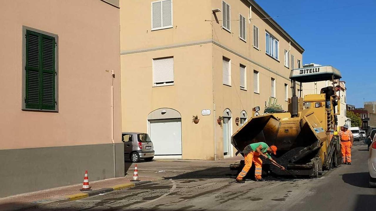 Nuovo nastro d’asfalto in centro, in via Sassari e a Serra Li Pozzi