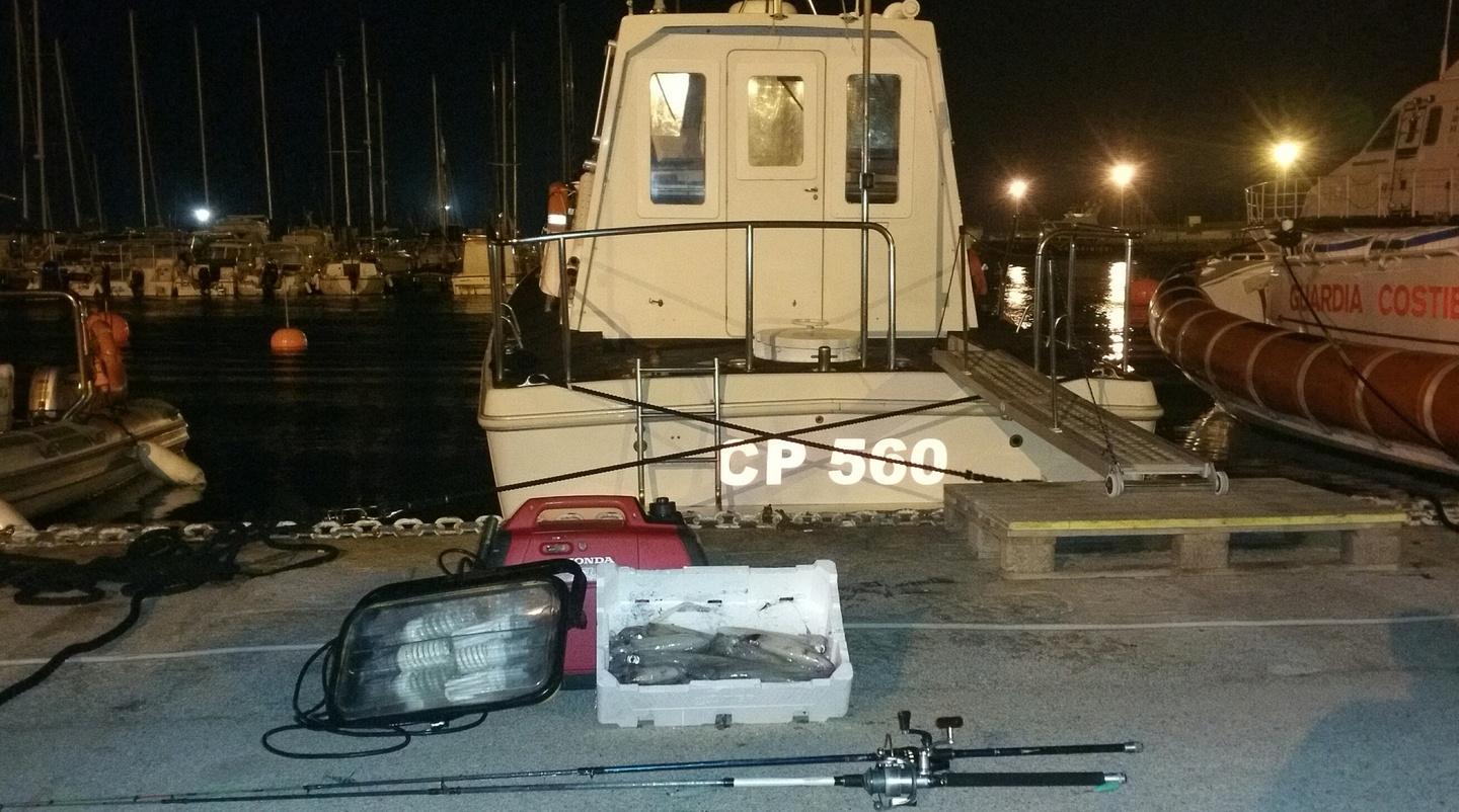 Pesca con sistemi vietati: multa salata 
