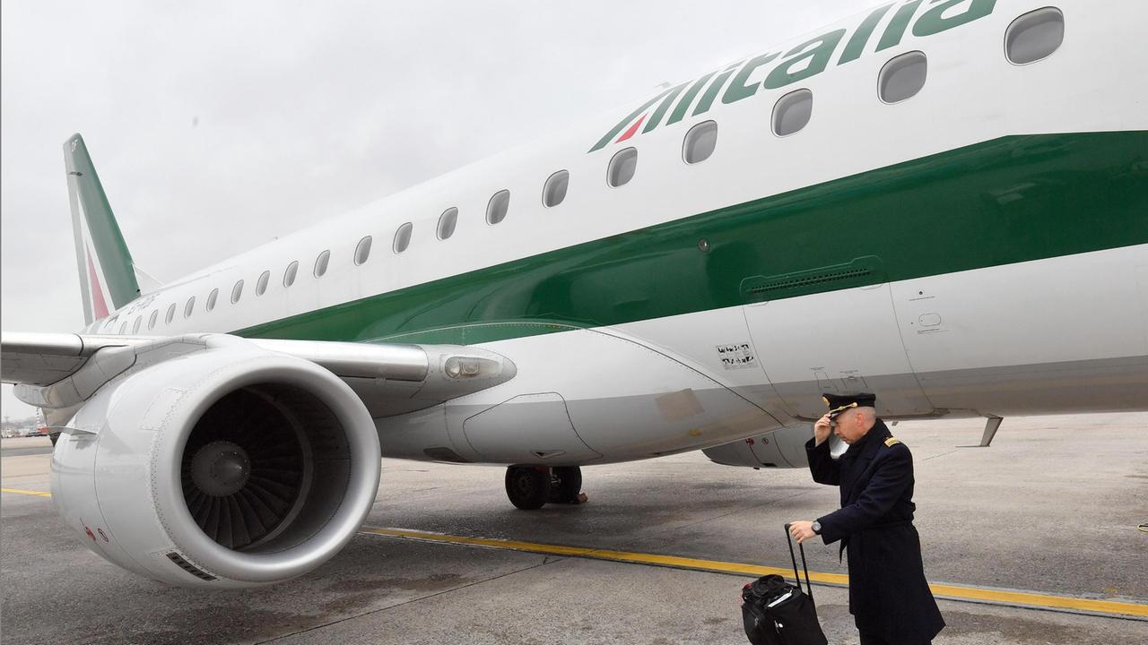 Sardegna, 15 voli cancellati per lo sciopero Alitalia