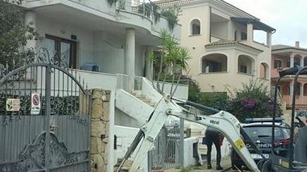Allaccio abusivo interrato in una villa di Sa Marinedda