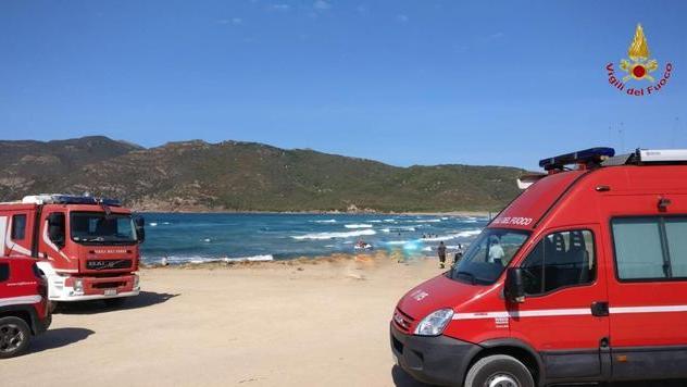 Salvo il surfista disperso in Sardegna