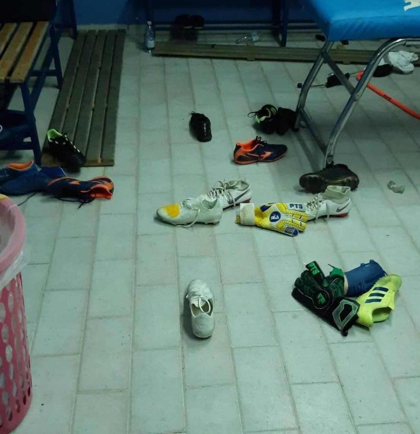 Nuovo raid vandalico nel campo di calcio 