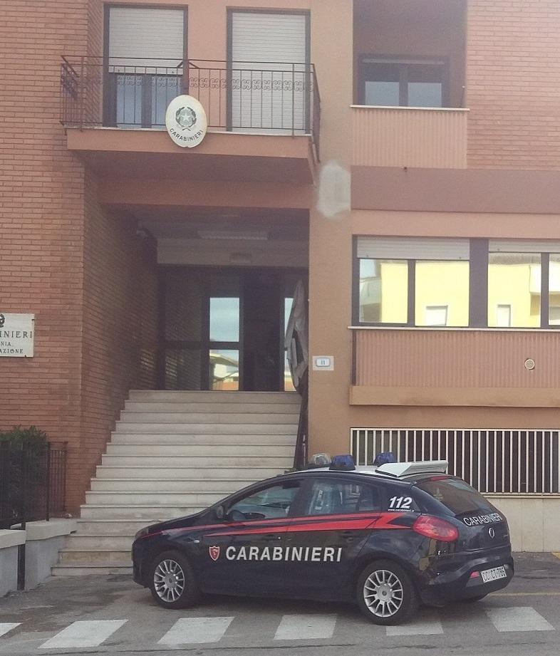 Due minori denunciati dai carabinieri: droga e porto di coltello