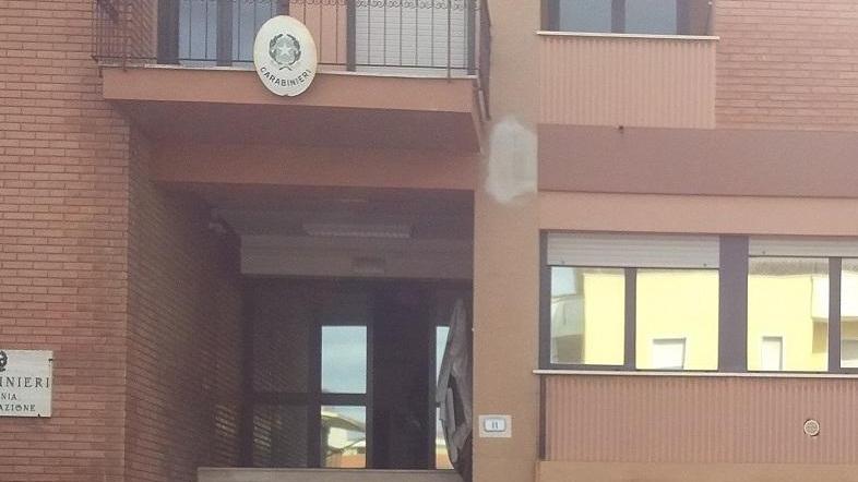 Due minori denunciati dai carabinieri: droga e porto di coltello