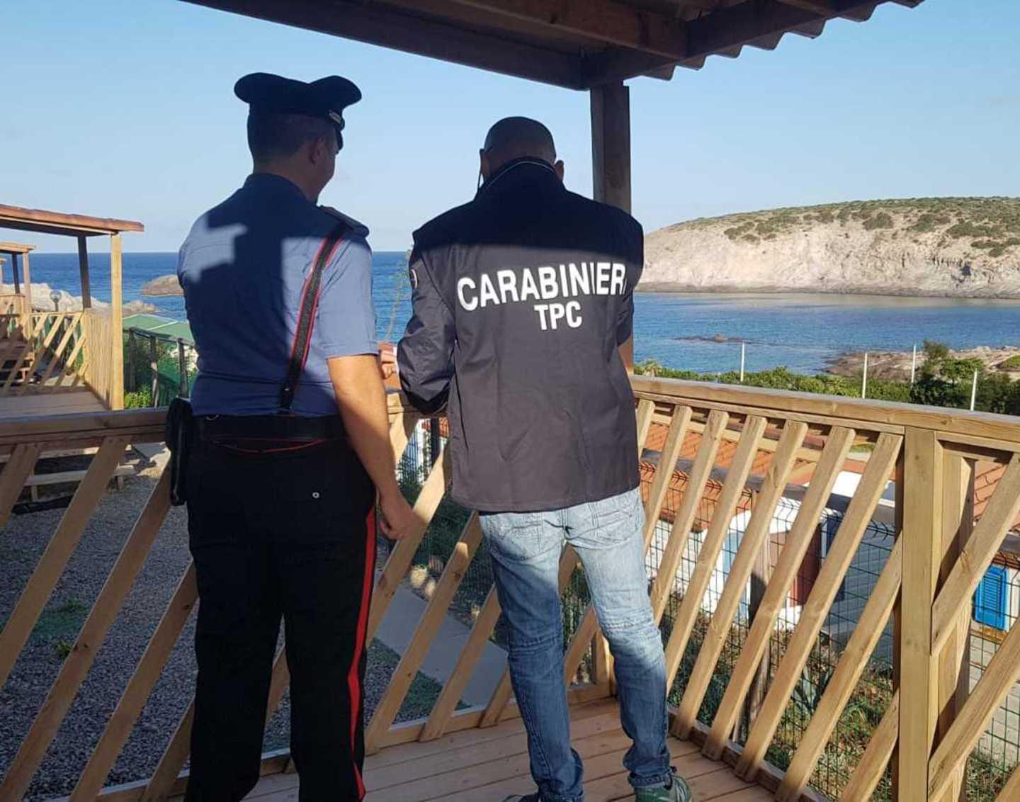 Case e bungalow abusivi sequestrato un camping 