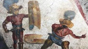 Pompei, nuova meraviglia: un affresco con due gladiatori