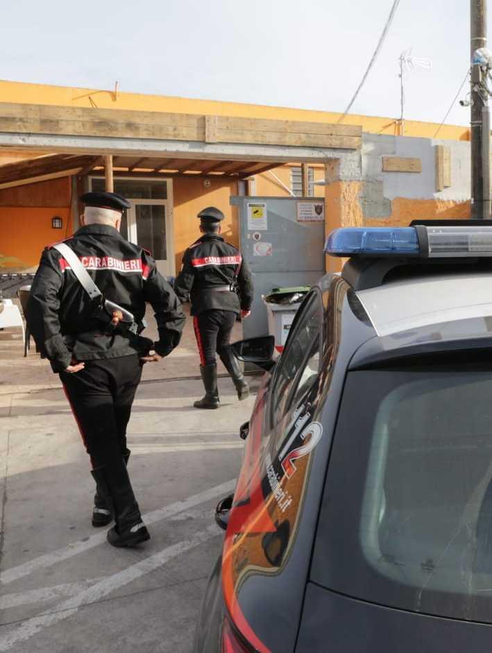 Spari contro il circolo dopo gli esami del Ris indagini a una svolta