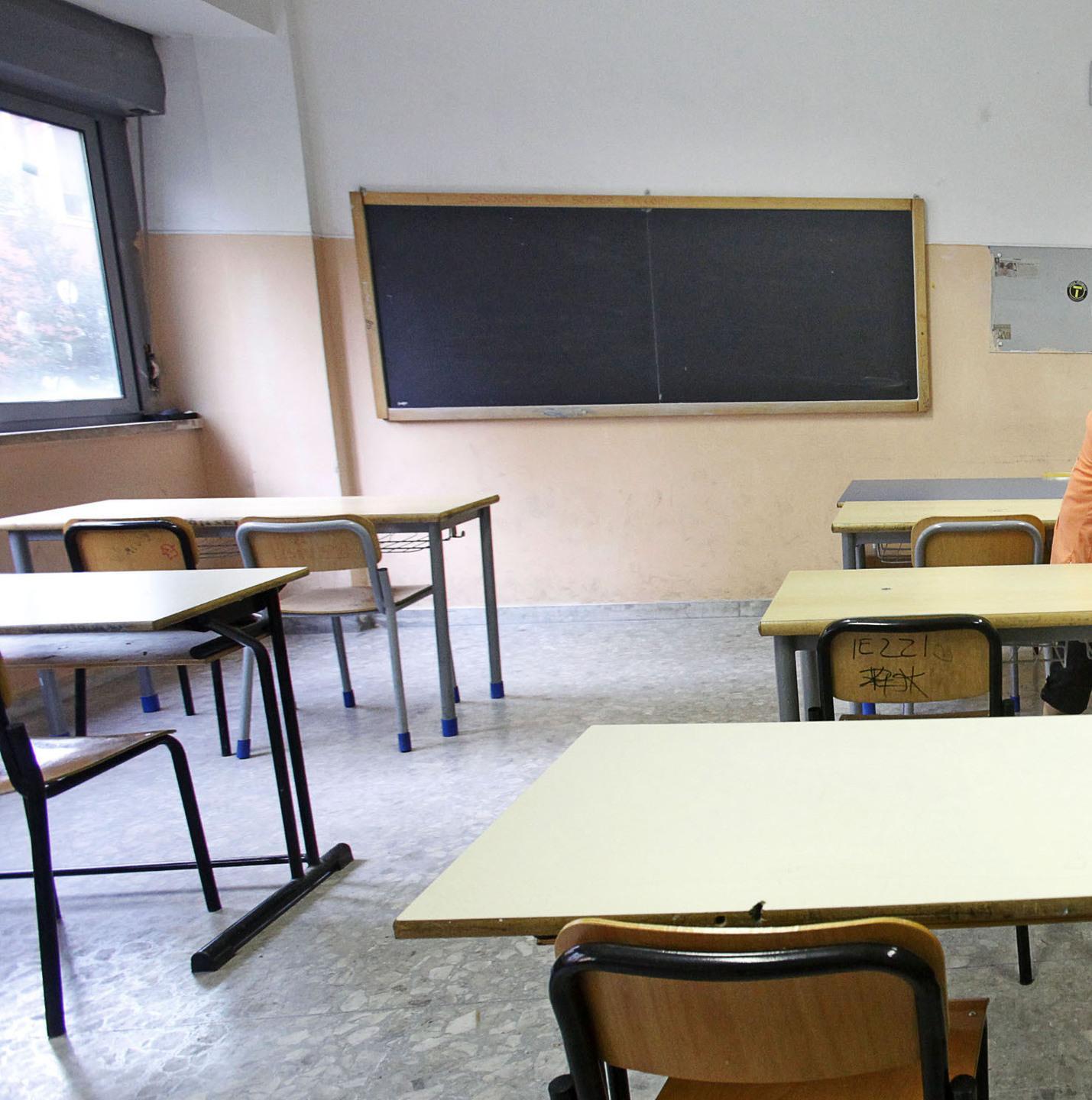 Divisi in bravi e somari: gli alunni chiedono i danni 