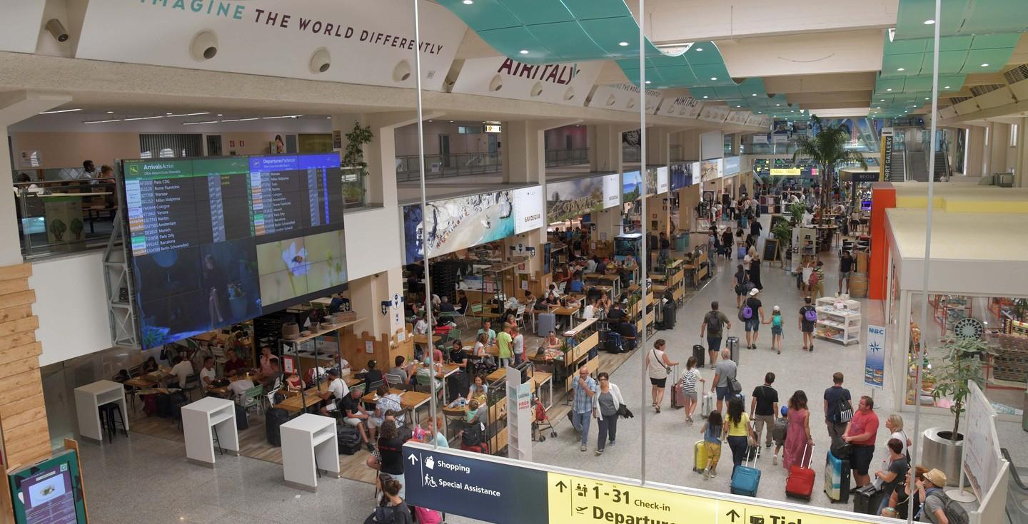 Olbia, l’aeroporto del futuro: «Sinergie con Alghero» 