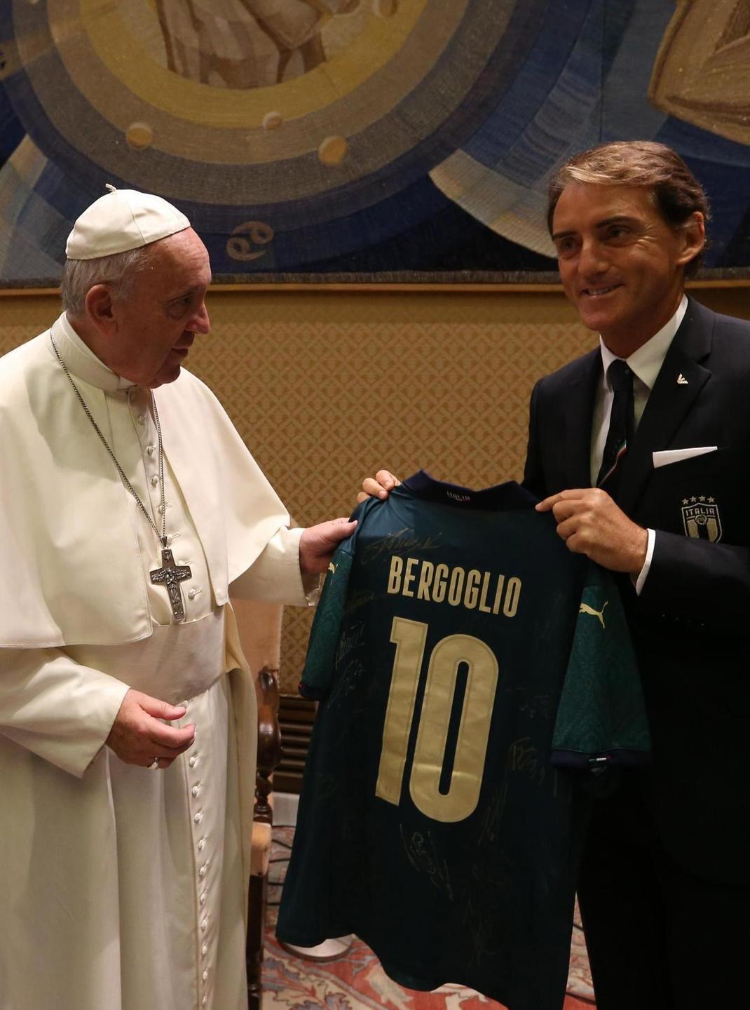 Emozioni forti, i (verde)azzurri ricevuti dal Papa in Vaticano
