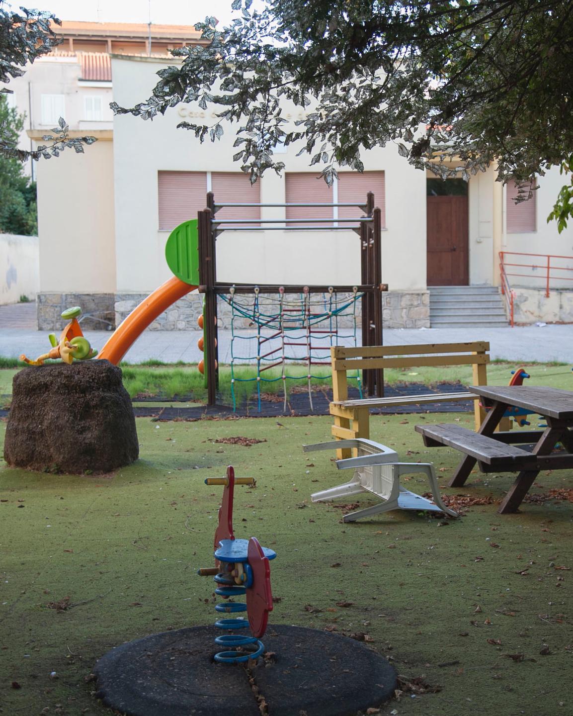 Un mese e mezzo per riaprire la scuola 