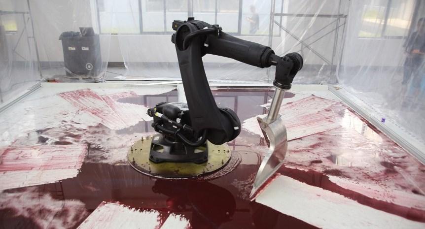 La tecnologia e le tenebre Quando la ricerca formale si sporge sull’orlo dell’abisso 
