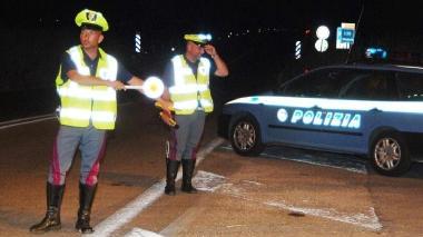 <b>CONTROLLI.</b> Una pattuglia della polizia stradale