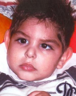 4 CANDELINE Emanuele Bozzi oggi compie 4 anni. Tantissi auguri di buon compleanno dai genitori ...