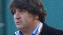 <b>REPLICA.</b> Elio Signorelli
