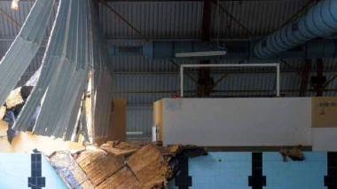 Il tetto della piscina