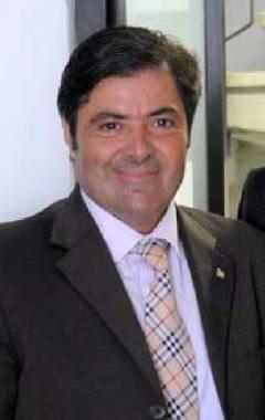 Il consigliere Andrea Vinchesi rappresentante Api per Carrara: «Continuerò lealmente a collaborare con il centrosinistra»