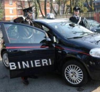 Una pattuglia di carabinieri 