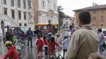 Torna in città Bimbinbici: ritrovo in piazza Garibaldi