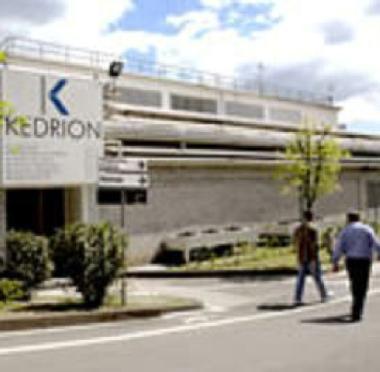 La Kedrion di Bolognana opera nel campo degli emoderivati 