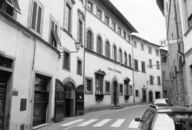 La sede della Cassa di Risparmio di San Miniato