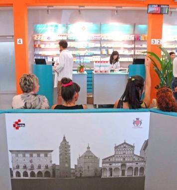 La farmacia comunale di viale Adua dove ha sede lo sportello 