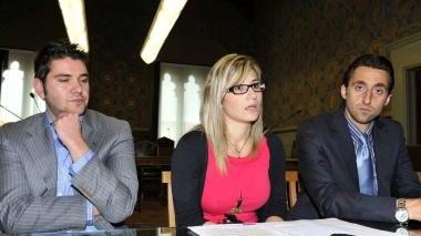<b>CARTA GIOVANI.</b> La presentazione della carta, al centro l’assessore Tenuzzo