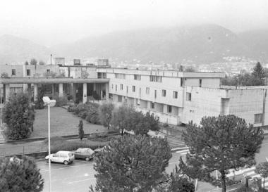 <b>TRIBUNALE.</b> Ieri si &egrave; svolta la seconda udienza del processo alleducatore  Sotto, listituto alberghiero 