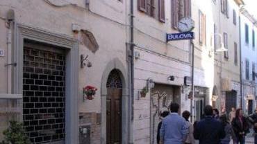 <b>NEGOZI.</b> Chiusi in centro