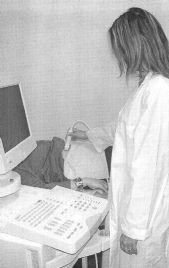 Esami medici in un laboratorio 