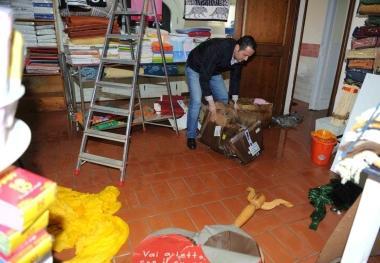 Andrea Perillo nel suo negozio Cristina Borelli davanti al chiostro e due immagini del centro Club del Sole a San Giorgio  