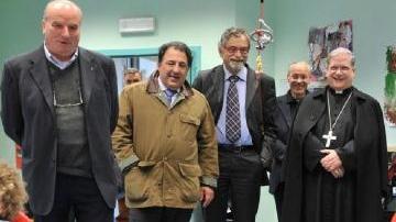La visita pastorale del vescovo all’asilo “De Amicis”