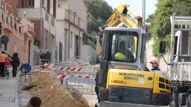 Altre tre settimane di lavori in via Salivoli