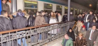 TRENI - ARRIVI E PARTENZE