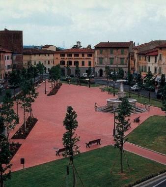 Una veduta della piazza principale di Bientina 