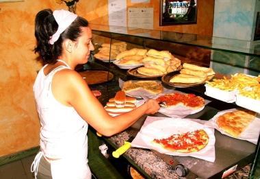 Al lavoro in pizzeria     